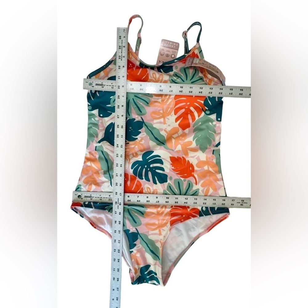 Serra Women’s swimsuit, Large, NWT - Picture 2 of 9